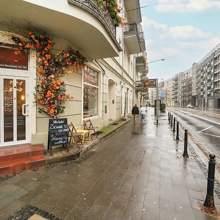 Jednosci Narodowej Stylowy By Renters *