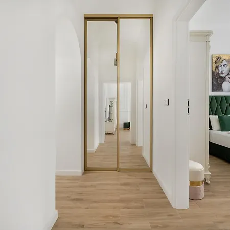 Lejlighed Jednosci Narodowej Stylowy By Renters